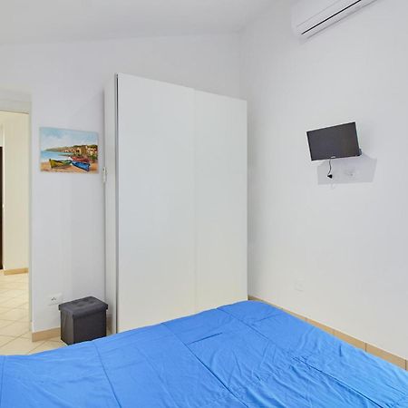 Casa Delle Rondini Apartment Santo Stefano al Mare Bagian luar foto