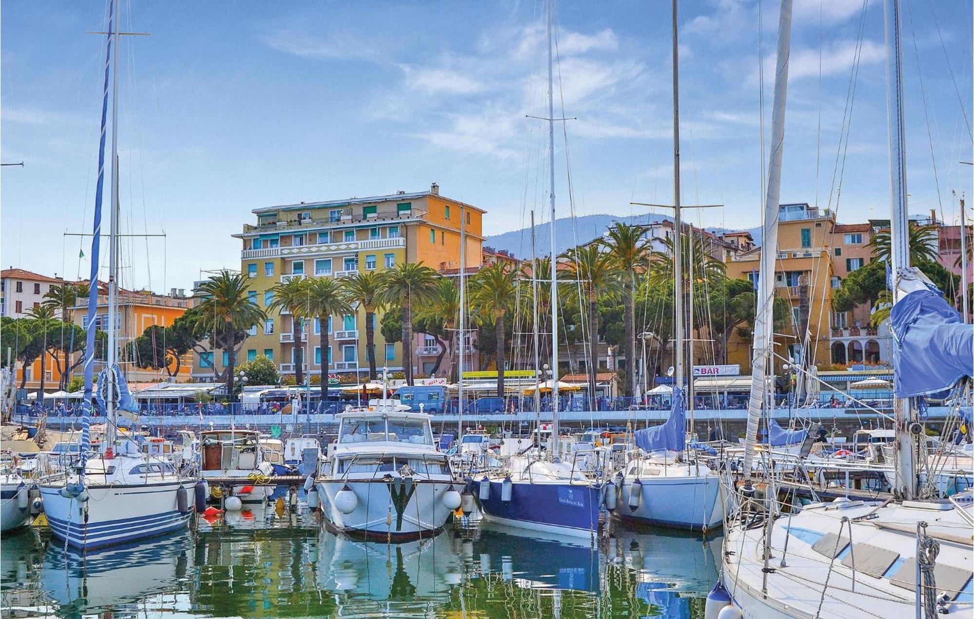 Casa Delle Rondini Apartment Santo Stefano al Mare Bagian luar foto